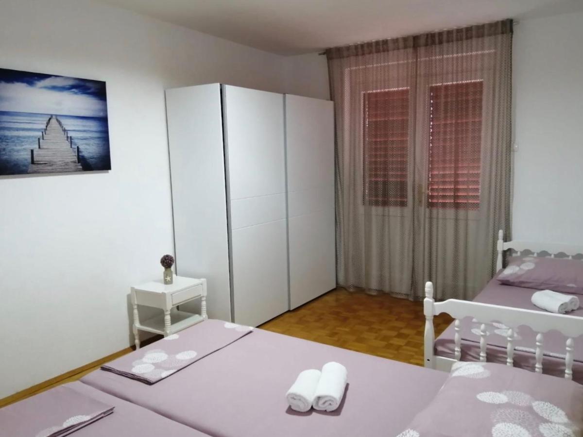 Apartment & Rooms Laura ブレラ エクステリア 写真